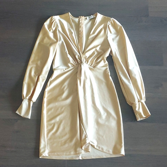 ๐ 5X HOST PICK ๐ Chelsea Golden Mini Dress ๐ - Picture 10 of 11